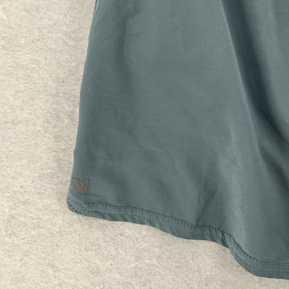 Women's Vuori Clementine 2.0 Short 2.5” Lake XL‎ - Picture 5 of 9